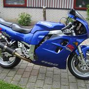 Suzuki GSX R 1100