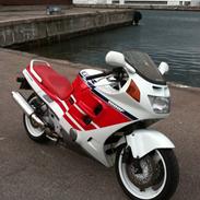 Honda cbr1000f solgt