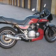 Suzuki GSX 750 ESD    