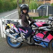 Suzuki GSX 750 R-W