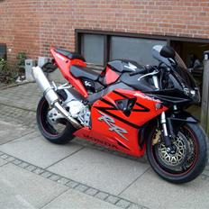 Honda cbr 900 rr fireblade