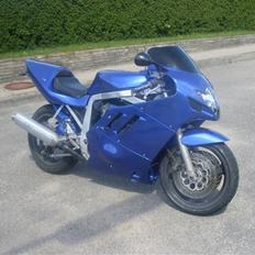 Suzuki gsxr 750