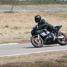 Yamaha R6 - Banejern