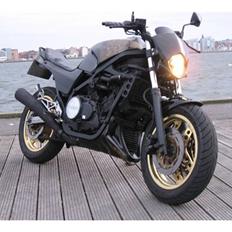 Honda vf750f solgt
