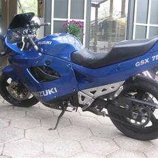 Suzuki GSX 750 F RIP