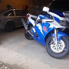 Suzuki GSXR 400