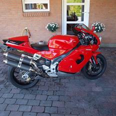 Aprilia RSV 1000 (Solgt)