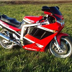Suzuki Gsx R 1100