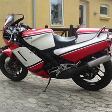 Yamaha RD 500 LC