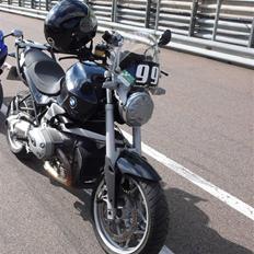 BMW R1200R