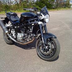 Hyosung GT 650 Naza Blade 2