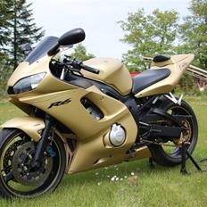 Yamaha R6 --SOLGT--