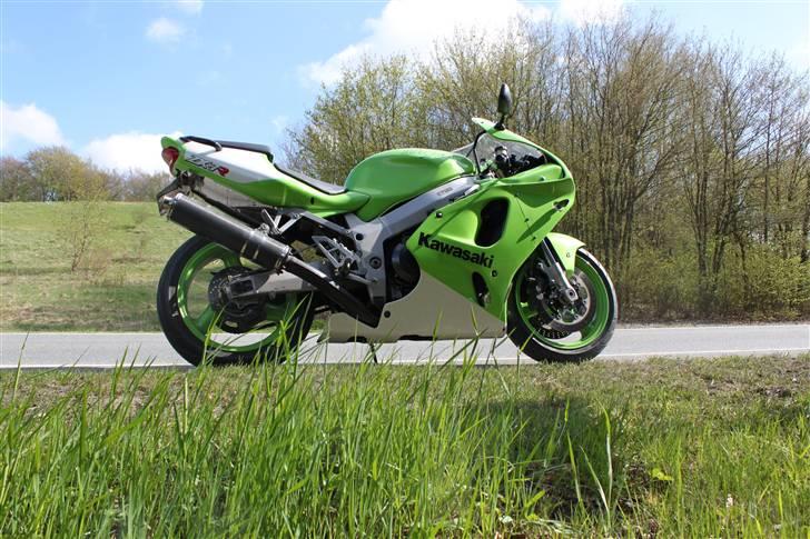 Kawasaki ZX7R billede 4