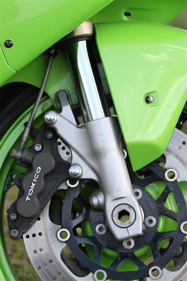 Kawasaki ZX7R billede 6