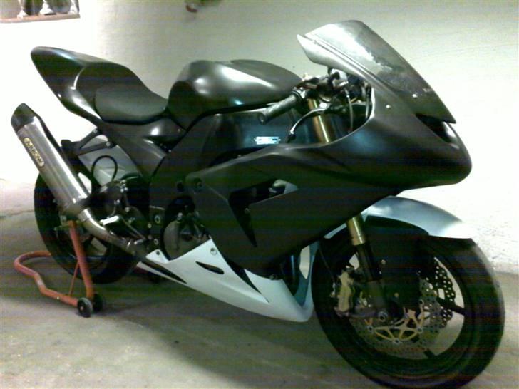 Kawasaki ZX10R Baneged billede 3