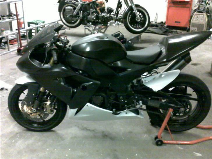 Kawasaki ZX10R Baneged billede 6