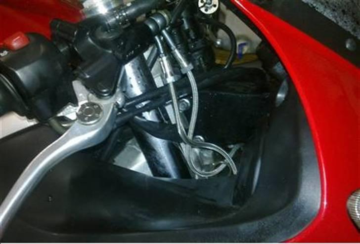 Yamaha R6 Solgt billede 3