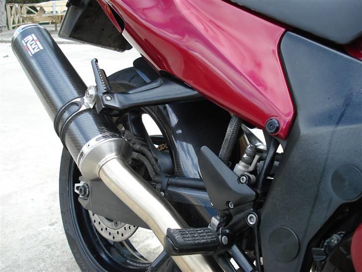 Honda cbr 1100 xx blackbird - bagsvinger, fodhvilere i for og bag coated sorte  billede 6