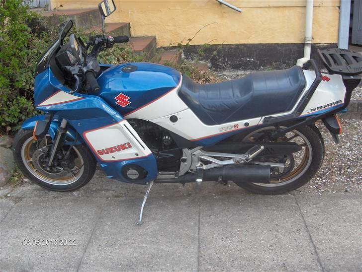 Suzuki GSX 550 EF >SOLGT< billede 1