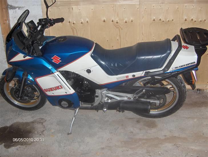 Suzuki GSX 550 EF >SOLGT< billede 4