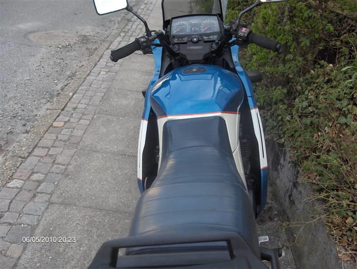 Suzuki GSX 550 EF >SOLGT< billede 12