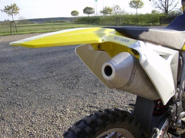 Suzuki RM-Z 250 billede 7