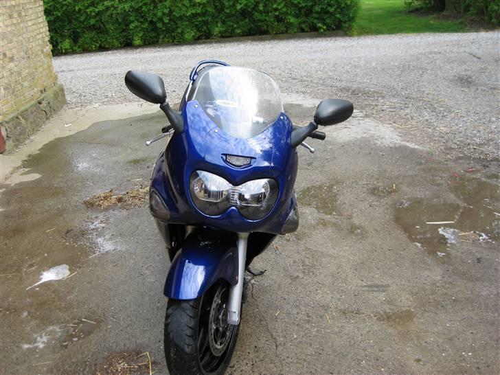 Suzuki GSX 600 (Solgt) billede 4