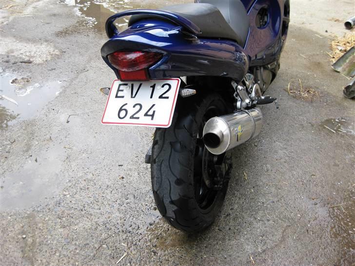 Suzuki GSX 600 (Solgt) billede 6