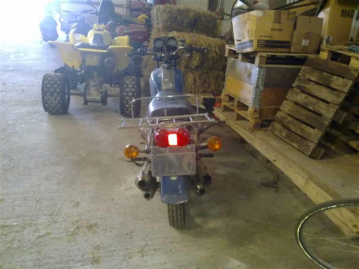 Suzuki GT 550 billede 3