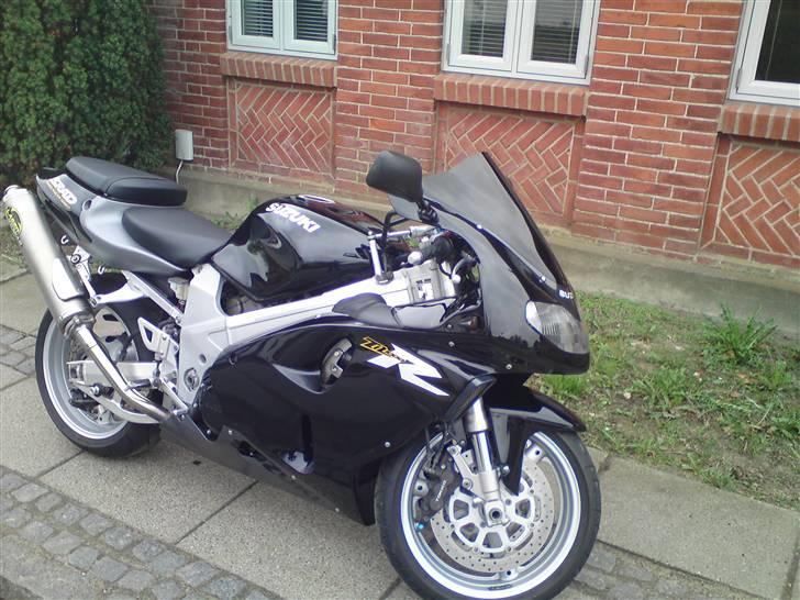 Suzuki TL1000R Solgt billede 1