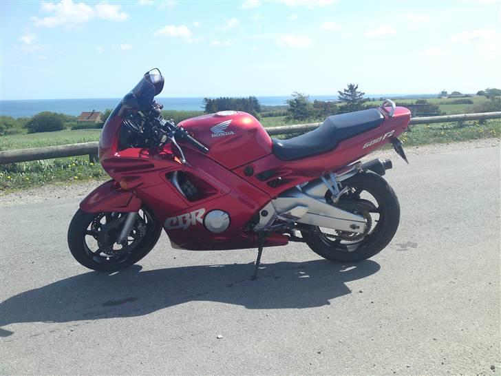Honda cbr600f [Solgt] billede 2