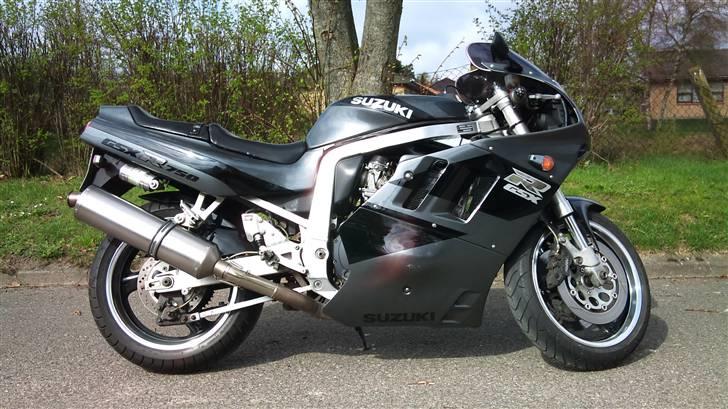 Suzuki GSXR 750 billede 13
