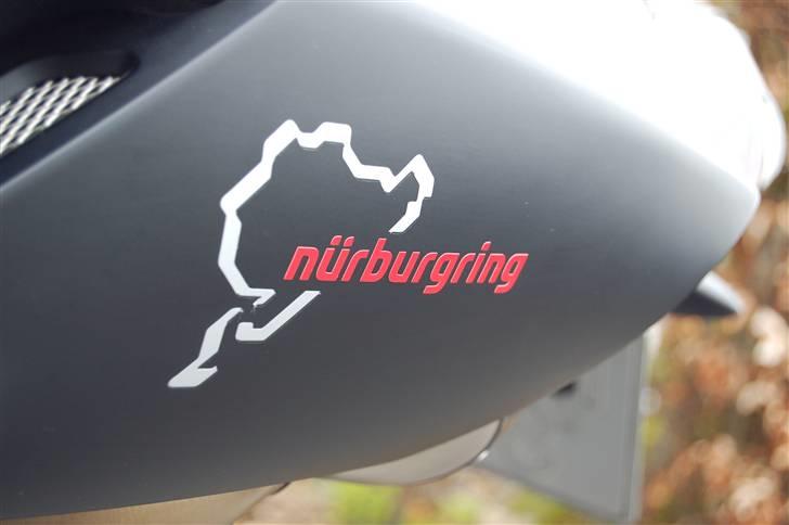 Aprilia SMV 750 Dorsoduro - Har du ikke været der? .....så er det bare med at komme afsted. Super bane med smukke omgivelser. Jeg anbefaler at man starter i bil...ikke helt ufarligt billede 4