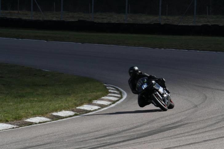 Yamaha R6 - Banejern billede 5