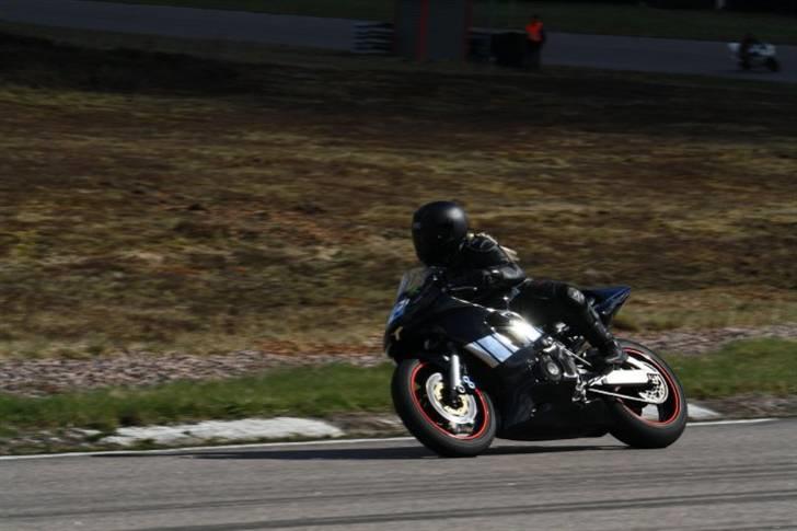 Yamaha R6 - Banejern billede 6