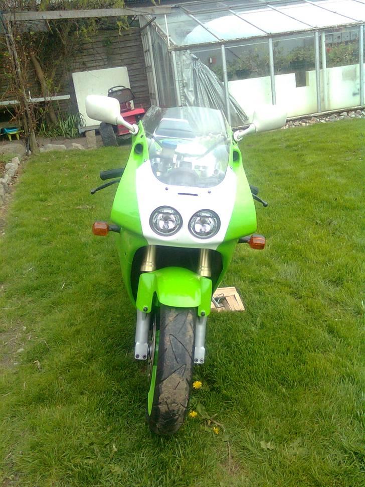 Kawasaki ZXR 400 - Solgt billede 6