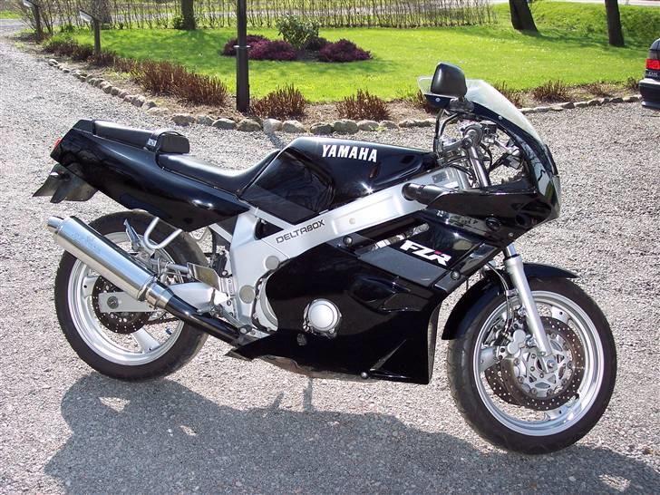 Yamaha fzr 600ccm billede 4