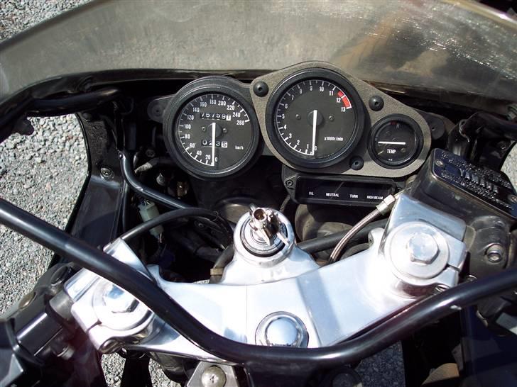 Yamaha fzr 600ccm billede 8