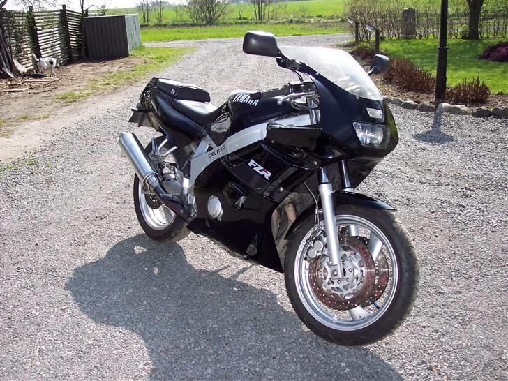 Yamaha fzr 600ccm billede 10