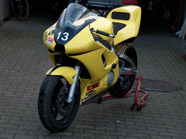 Yamaha R6 - Lige hentet fra Sjælland; dejligt :-) billede 1