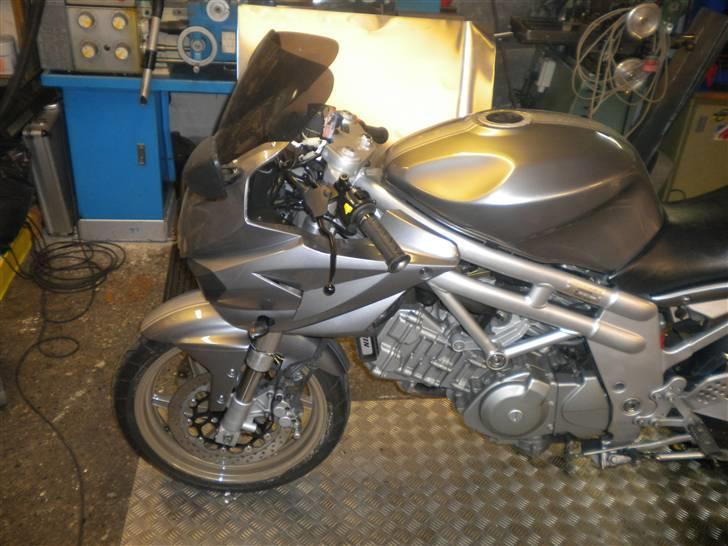 Hyosung GT 650 S  SOLGT billede 12