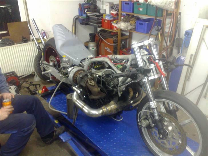 Kawasaki gpz 9oo billede 9