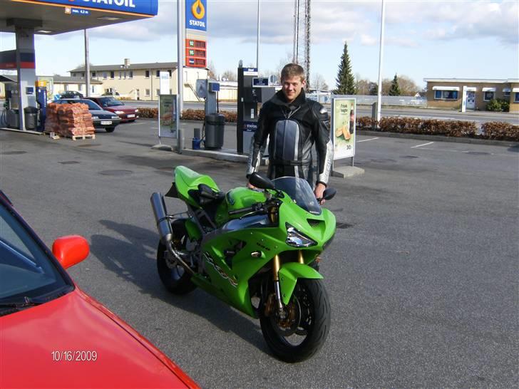 Kawasaki ZX6R SOLGT billede 5
