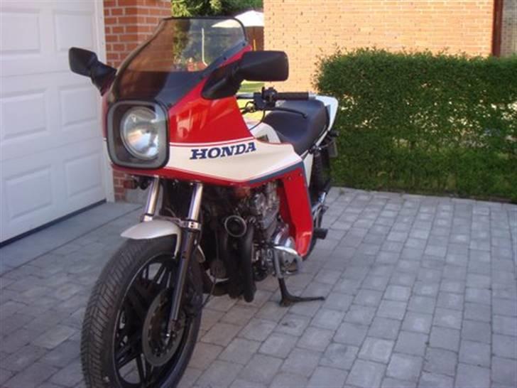 Honda CB 750 F  Boldor (solgt) - maj 08 billede 2