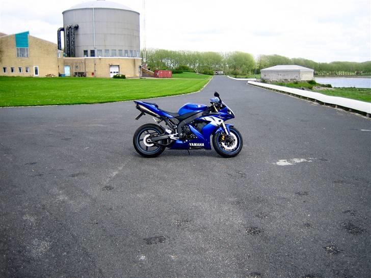 Yamaha R1 *SOLGT* billede 5