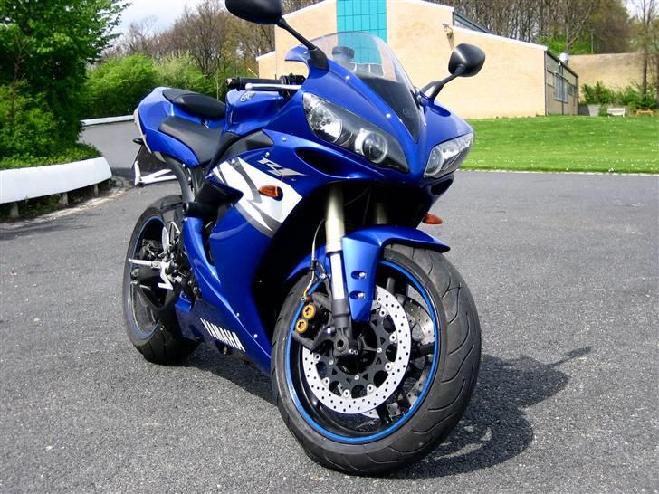 Yamaha R1 *SOLGT* billede 9