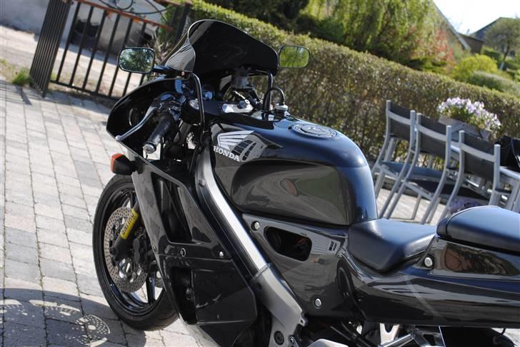 Honda VFR400R - NC30 billede 4