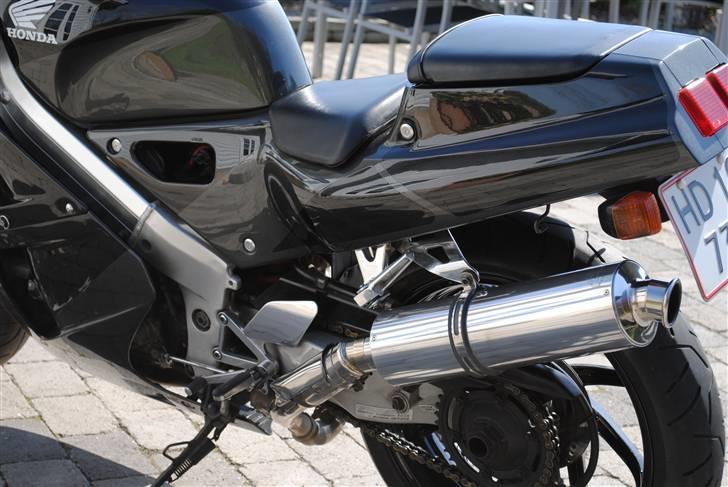 Honda VFR400R - NC30 billede 5