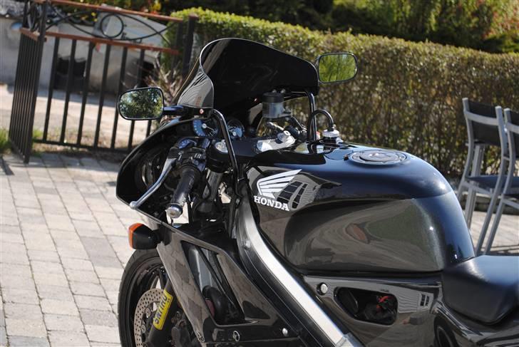 Honda VFR400R - NC30 billede 6