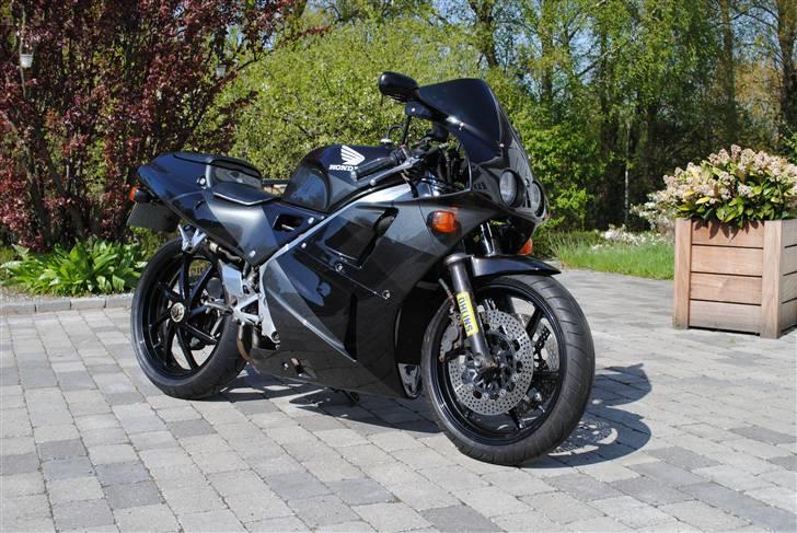 Honda VFR400R - NC30 billede 7
